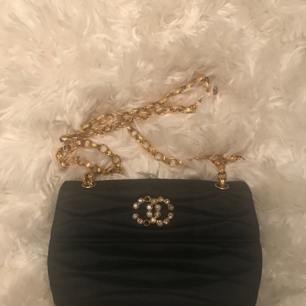 🚫SOLD‼️ Vintage Chanel Purse